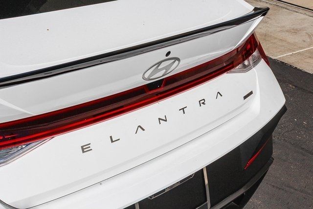 Thumbnail: 2025 Hyundai Elantra - 18