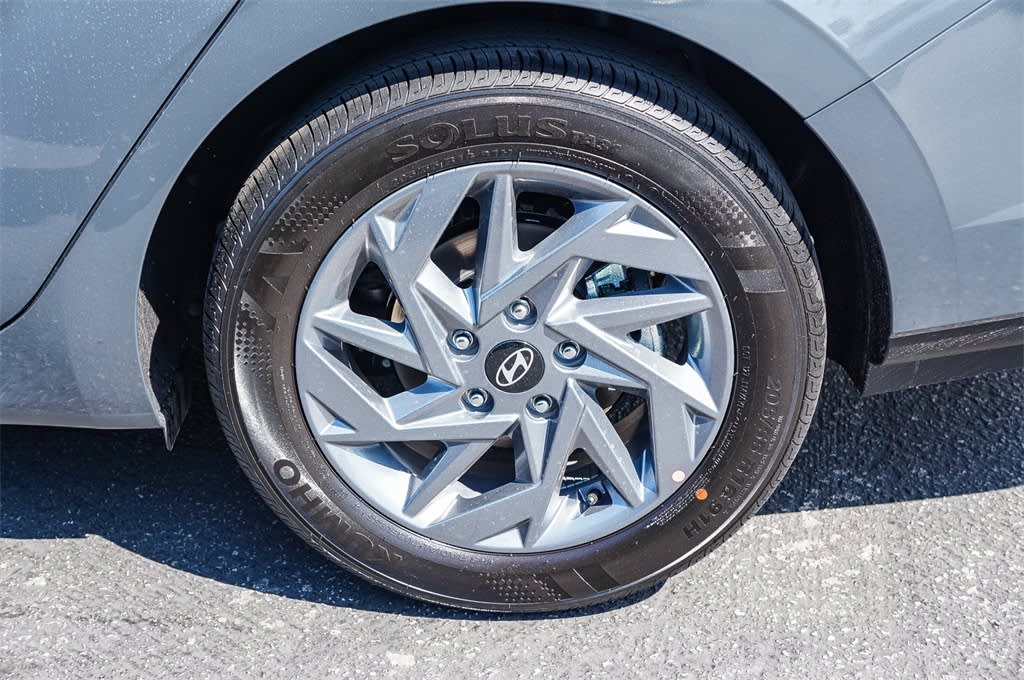 Thumbnail: 2025 Hyundai Elantra - 20