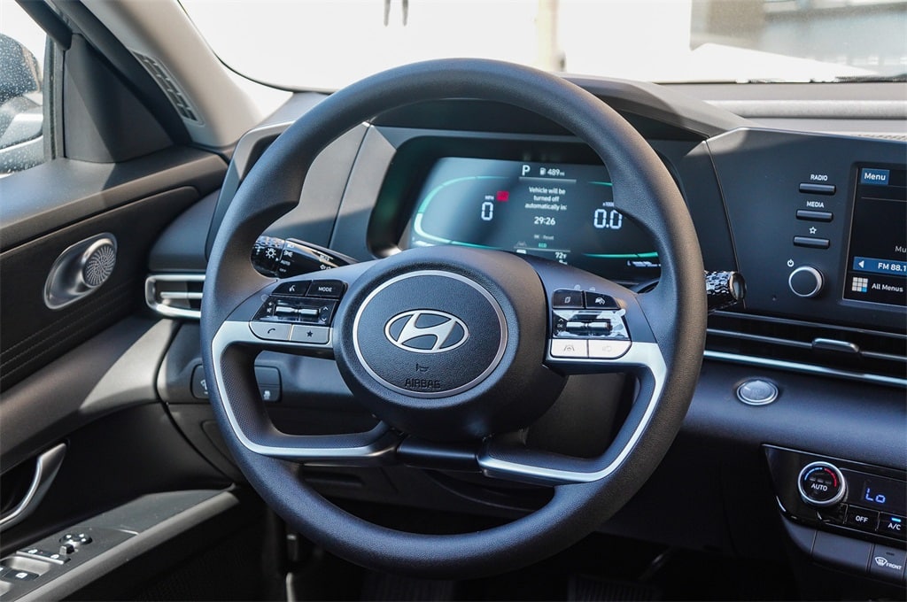 Thumbnail: 2025 Hyundai Elantra - 13