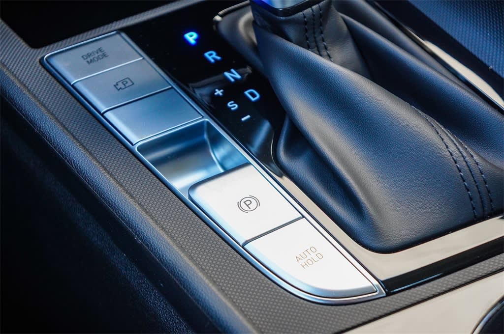 Thumbnail: 2025 Hyundai Elantra - 15