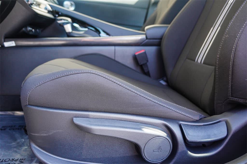 Thumbnail: 2025 Hyundai Elantra - 22