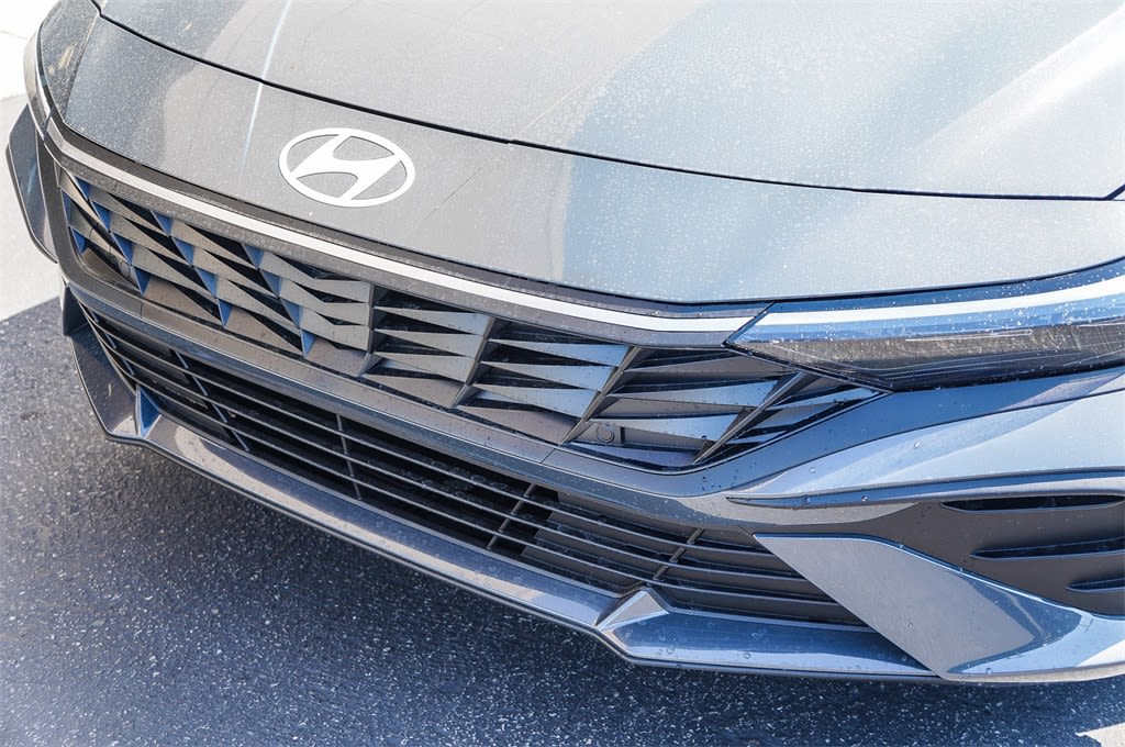 Thumbnail: 2025 Hyundai Elantra - 6