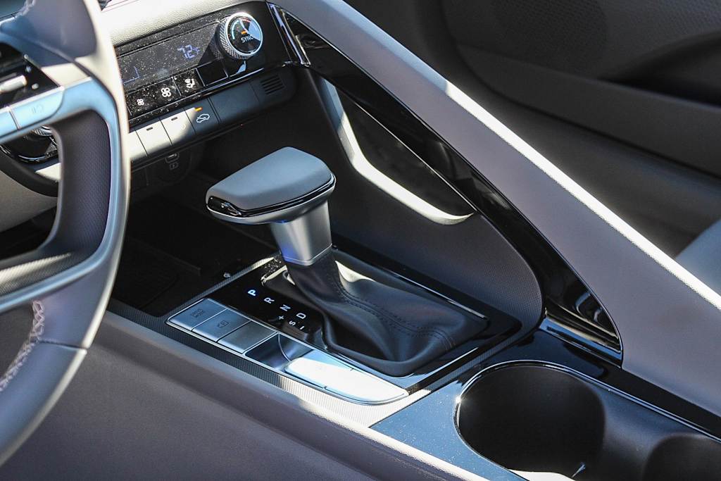 Thumbnail: 2025 Hyundai Elantra - 14