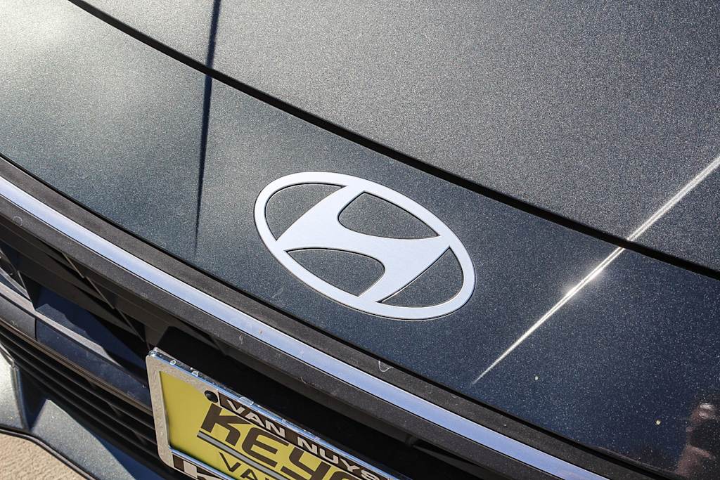 Thumbnail: 2025 Hyundai Elantra - 19