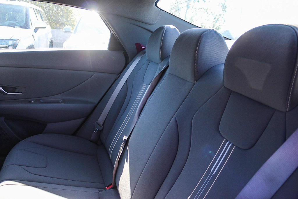 Thumbnail: 2025 Hyundai Elantra - 10