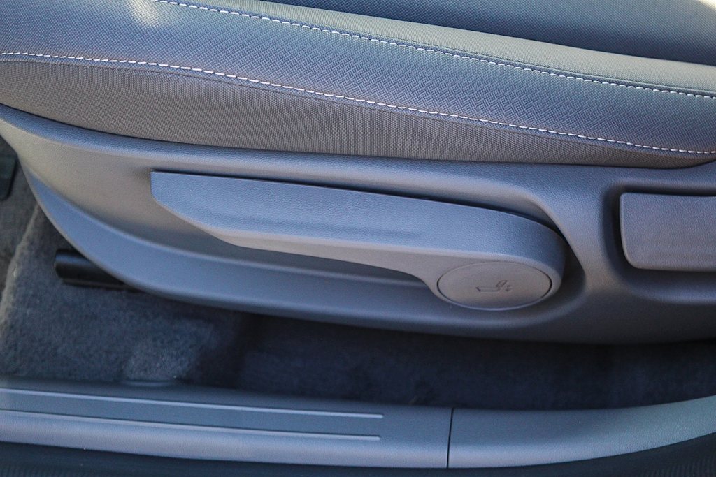 Thumbnail: 2025 Hyundai Elantra - 24