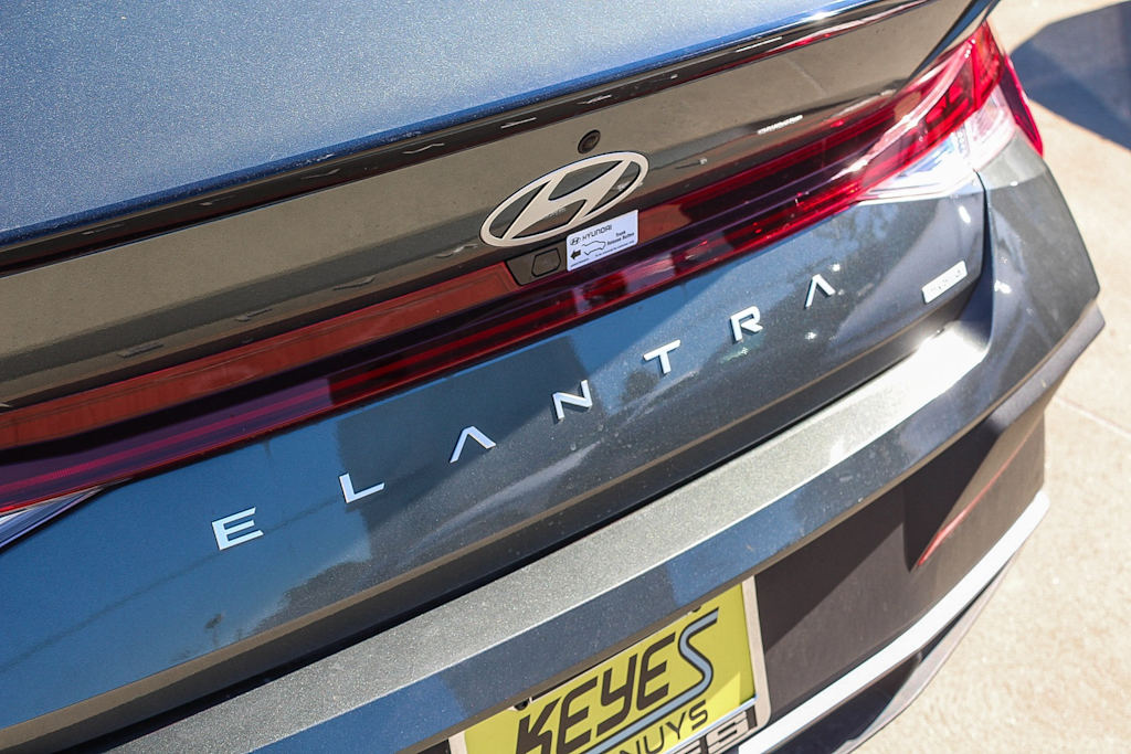 Thumbnail: 2025 Hyundai Elantra - 20