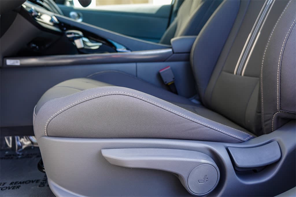 Thumbnail: 2025 Hyundai Elantra - 21