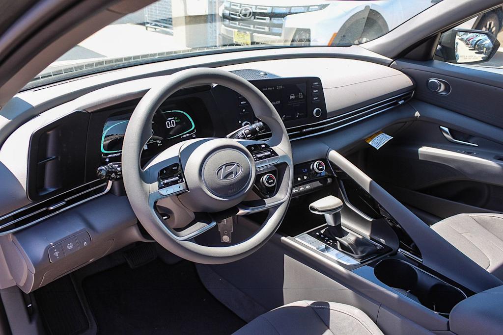 Thumbnail: 2026 Hyundai Elantra - 13