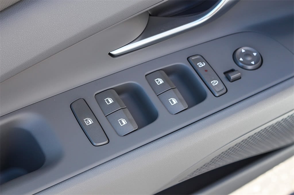 Thumbnail: 2025 Hyundai Elantra - 23