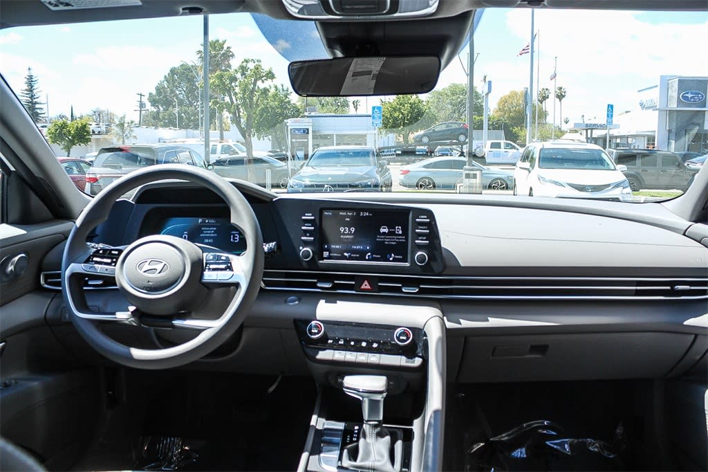 Thumbnail: 2025 Hyundai Elantra - 2