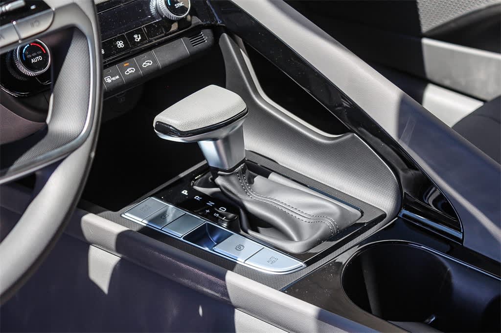 Thumbnail: 2025 Hyundai Elantra - 14