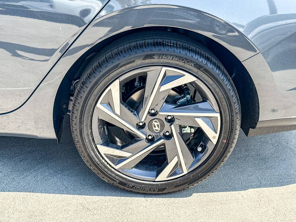 Thumbnail: 2025 Hyundai Elantra - 22