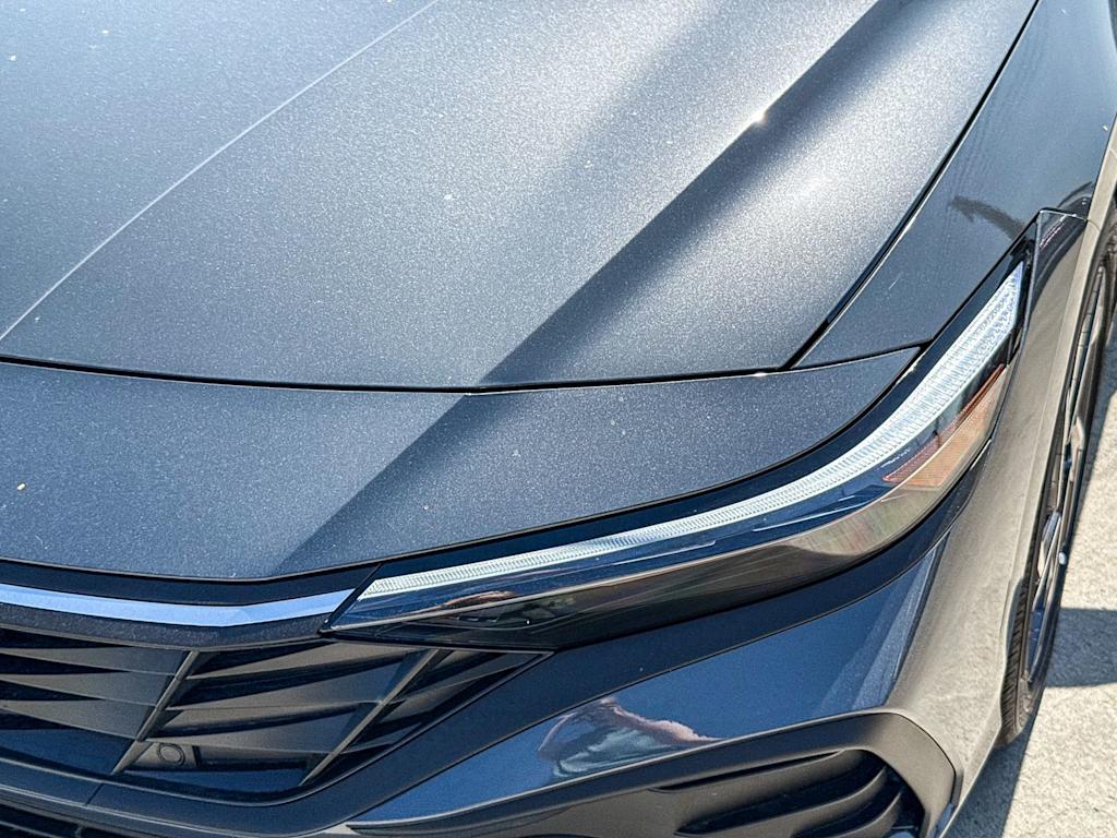 Thumbnail: 2025 Hyundai Elantra - 21