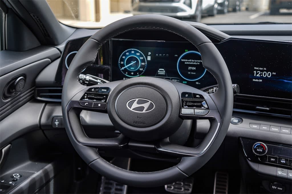 Thumbnail: 2025 Hyundai Elantra - 9