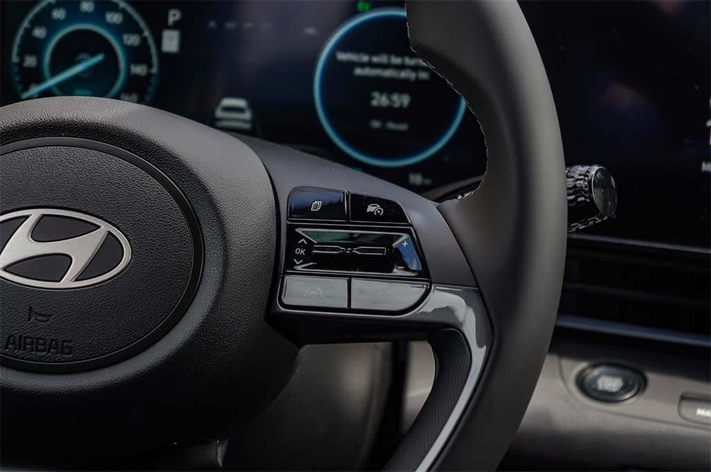 Thumbnail: 2025 Hyundai Elantra - 24