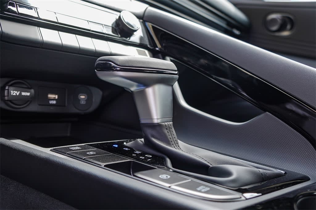 Thumbnail: 2025 Hyundai Elantra - 27