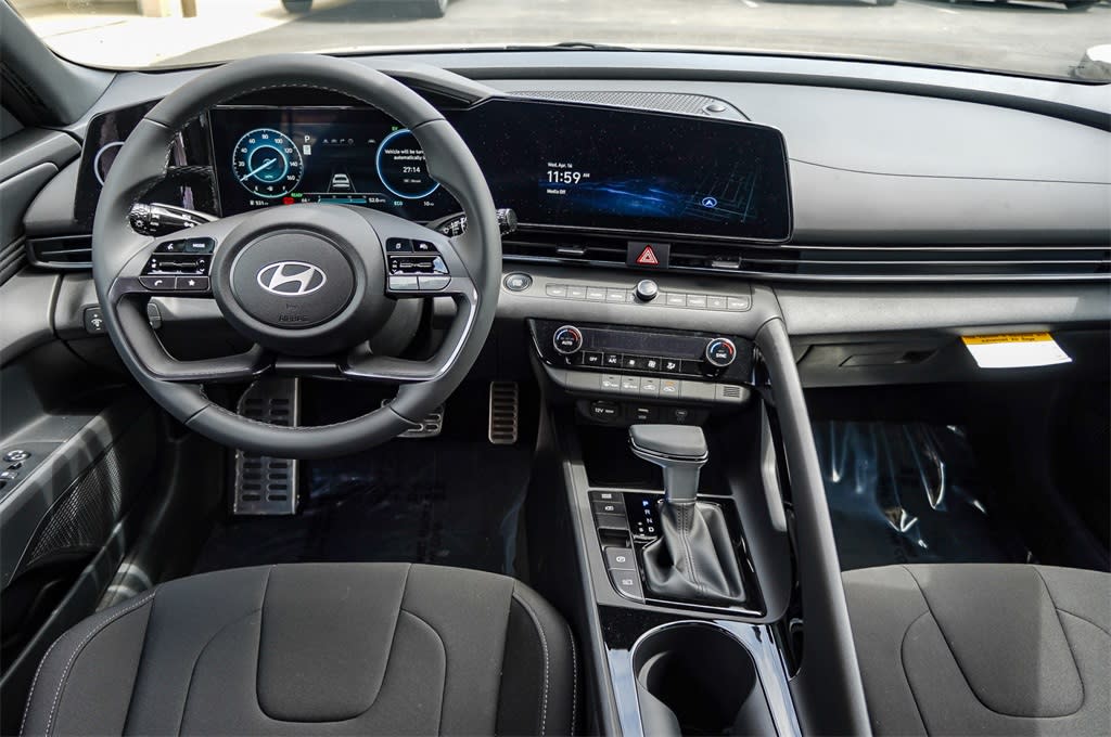 Thumbnail: 2025 Hyundai Elantra - 2