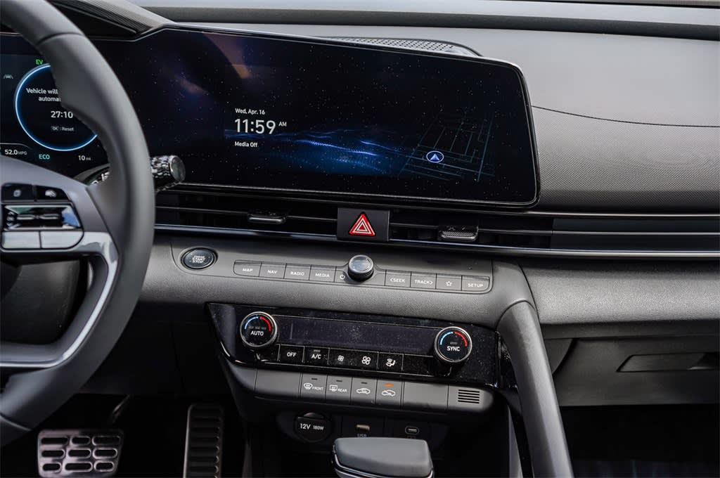 Thumbnail: 2025 Hyundai Elantra - 13