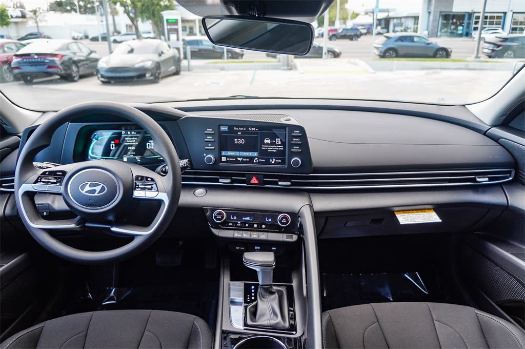 Thumbnail: 2025 Hyundai Elantra - 2