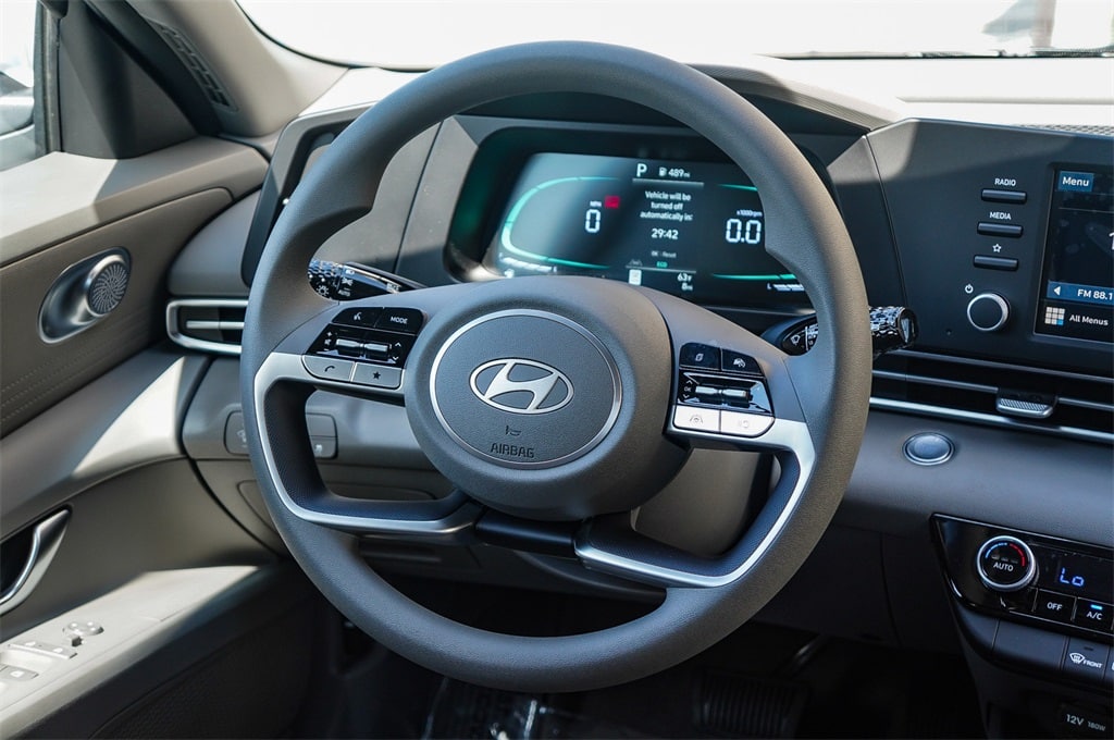 Thumbnail: 2025 Hyundai Elantra - 11