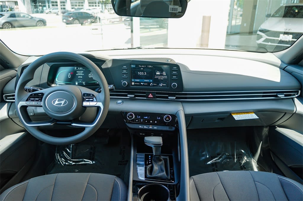 Thumbnail: 2025 Hyundai Elantra - 2