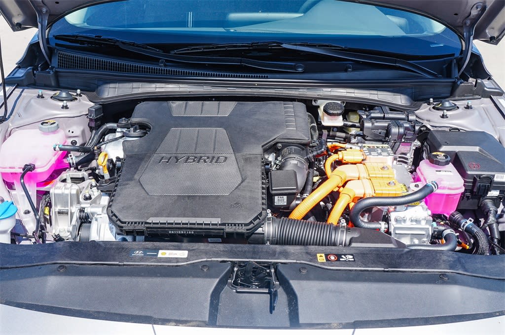 Thumbnail: 2025 Hyundai Elantra - 8