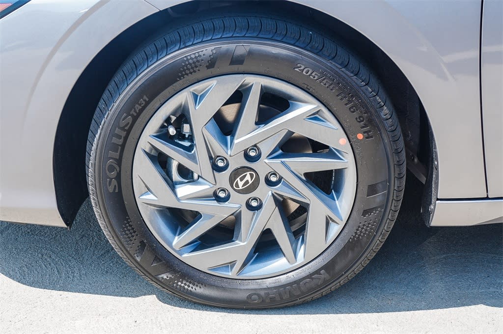 Thumbnail: 2025 Hyundai Elantra - 7