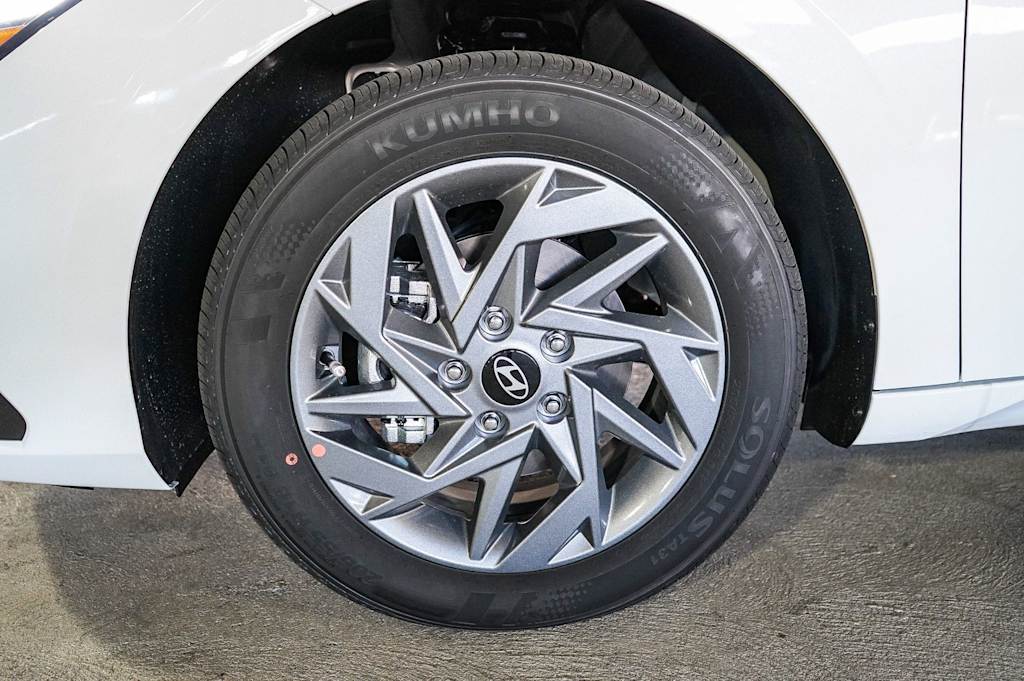 Thumbnail: 2026 Hyundai Elantra - 21