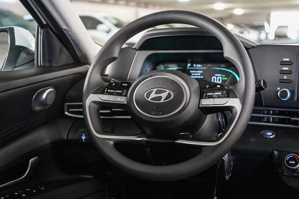 Thumbnail: 2026 Hyundai Elantra - 13