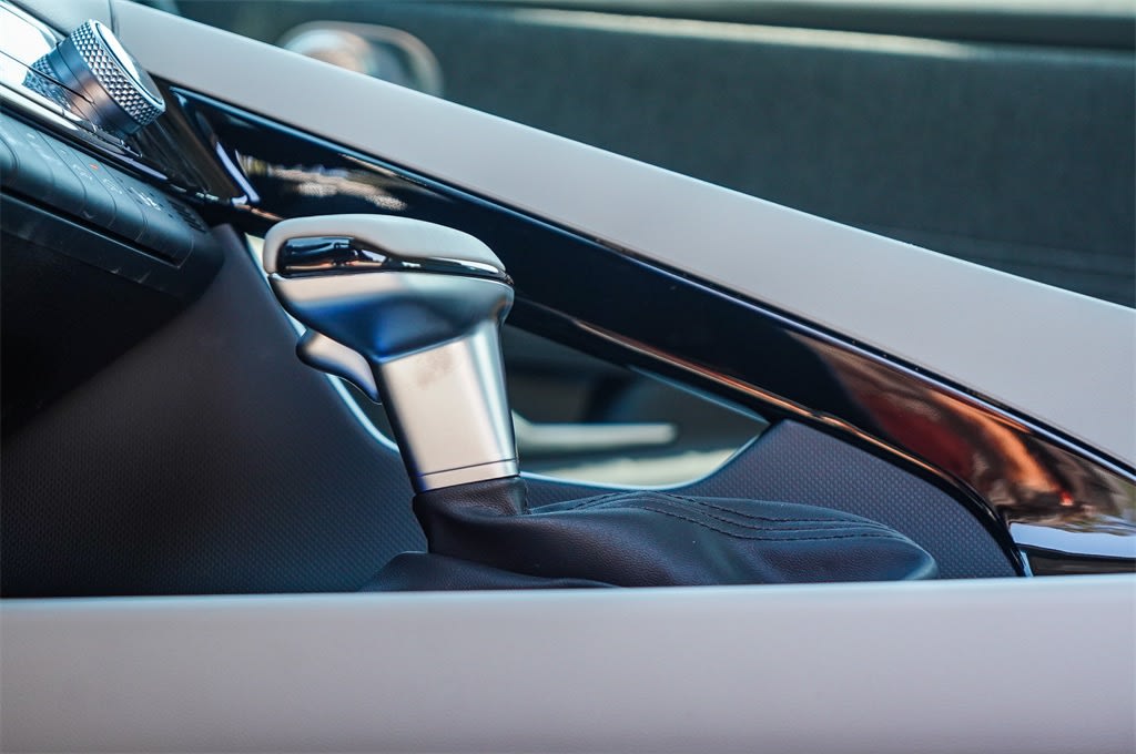 Thumbnail: 2025 Hyundai Elantra - 23