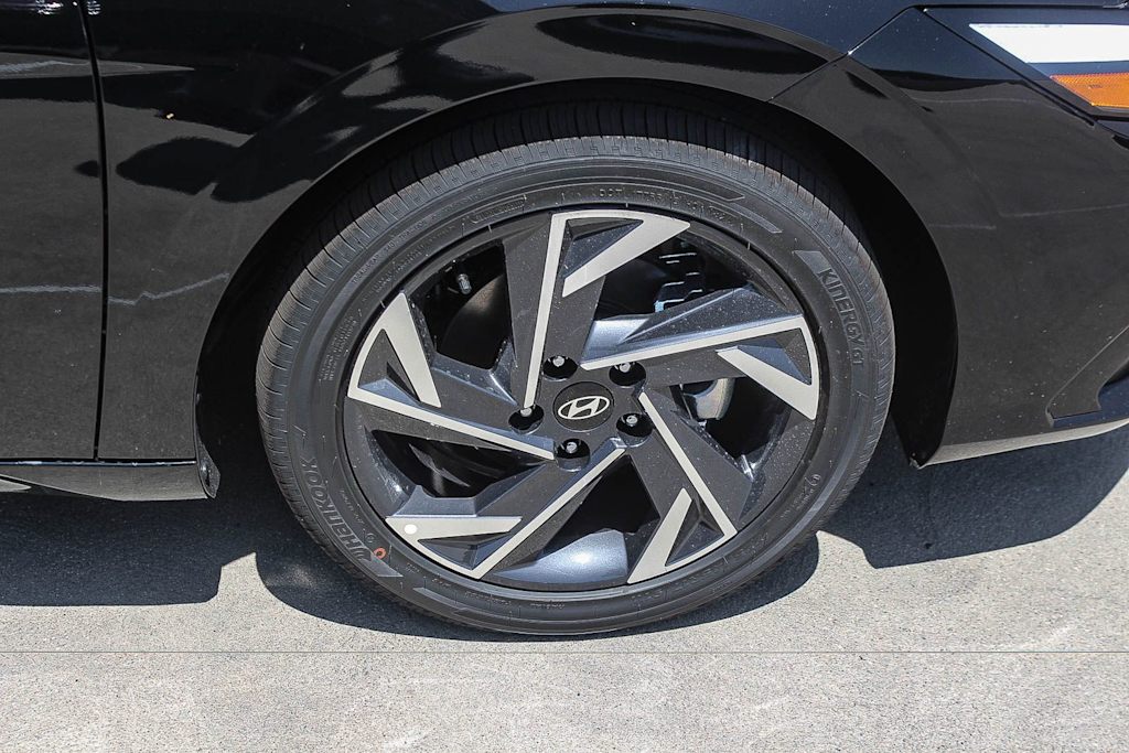Thumbnail: 2026 Hyundai Elantra - 20