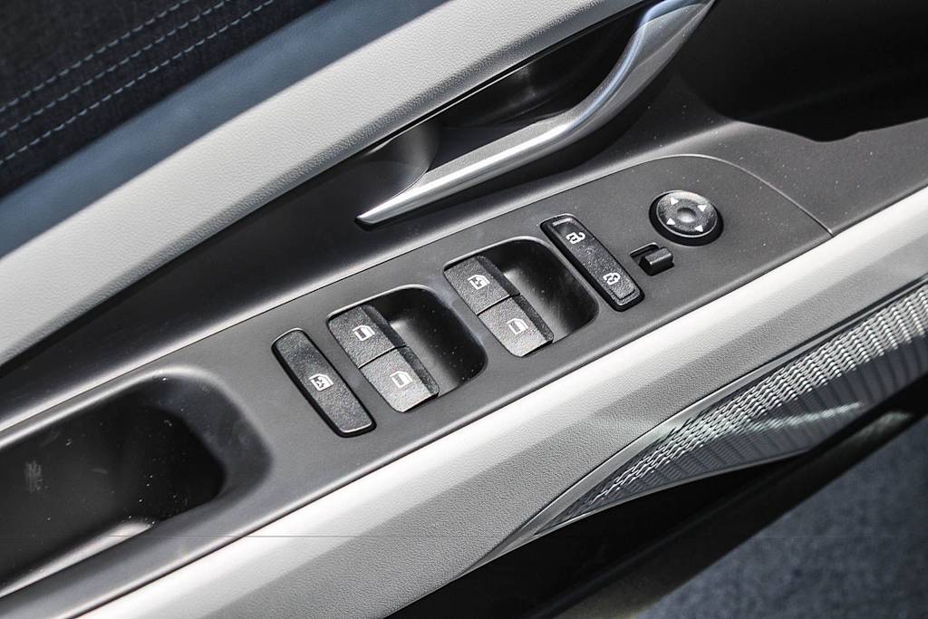 Thumbnail: 2026 Hyundai Elantra - 26