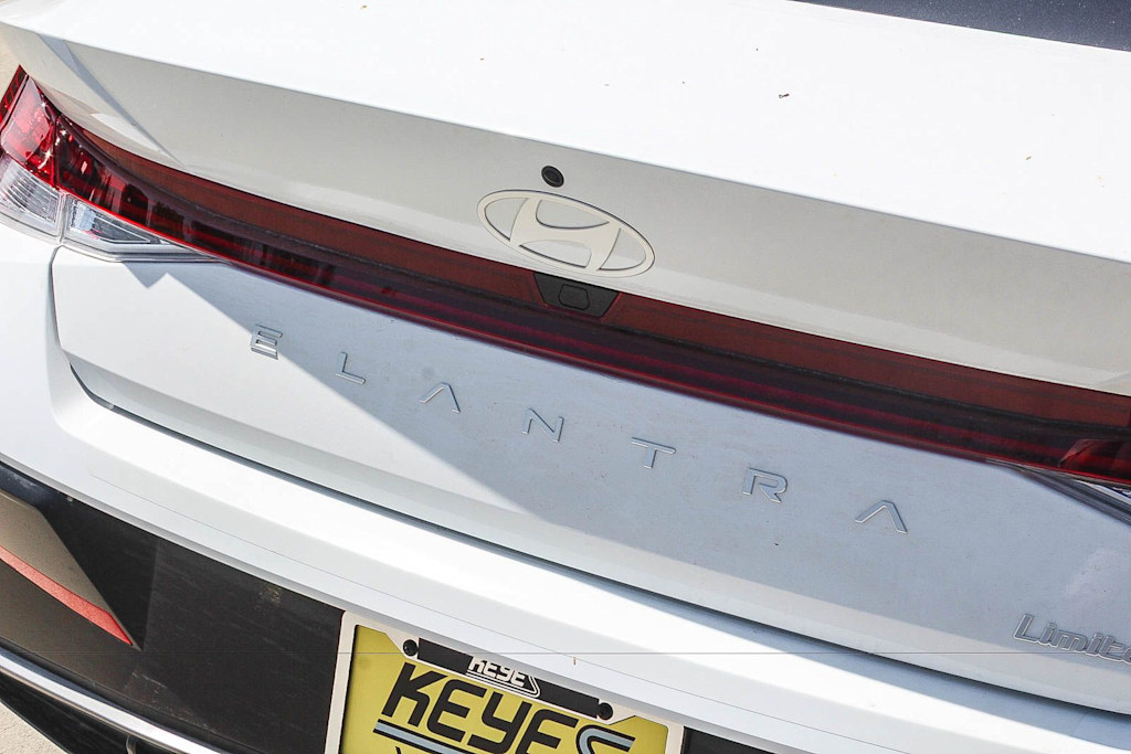 Thumbnail: 2026 Hyundai Elantra - 6