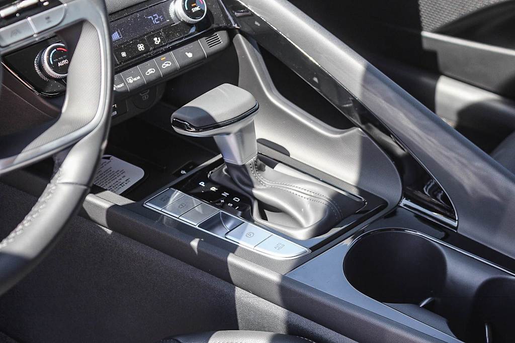 Thumbnail: 2026 Hyundai Elantra - 15