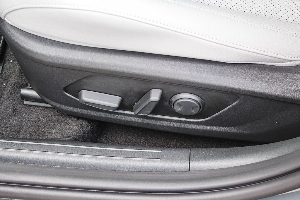 Thumbnail: 2026 Hyundai Elantra - 26