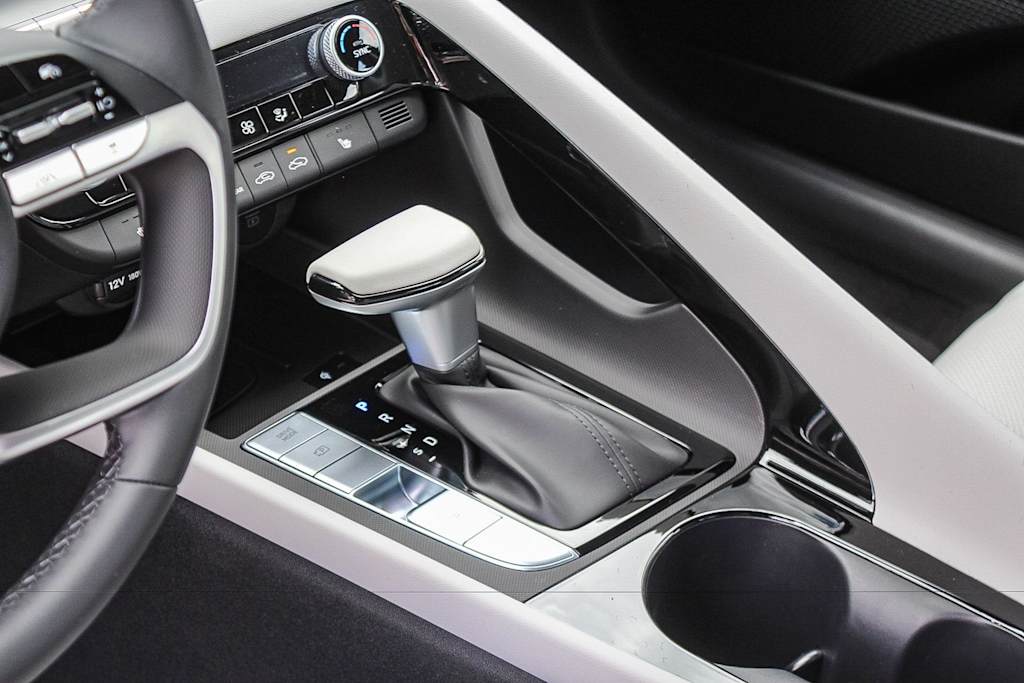 Thumbnail: 2026 Hyundai Elantra - 14
