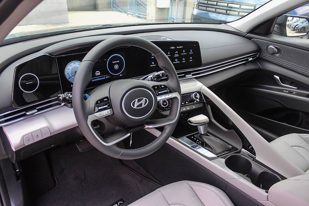 Thumbnail: 2026 Hyundai Elantra - 24