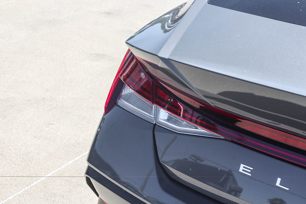 Thumbnail: 2026 Hyundai Elantra - 18