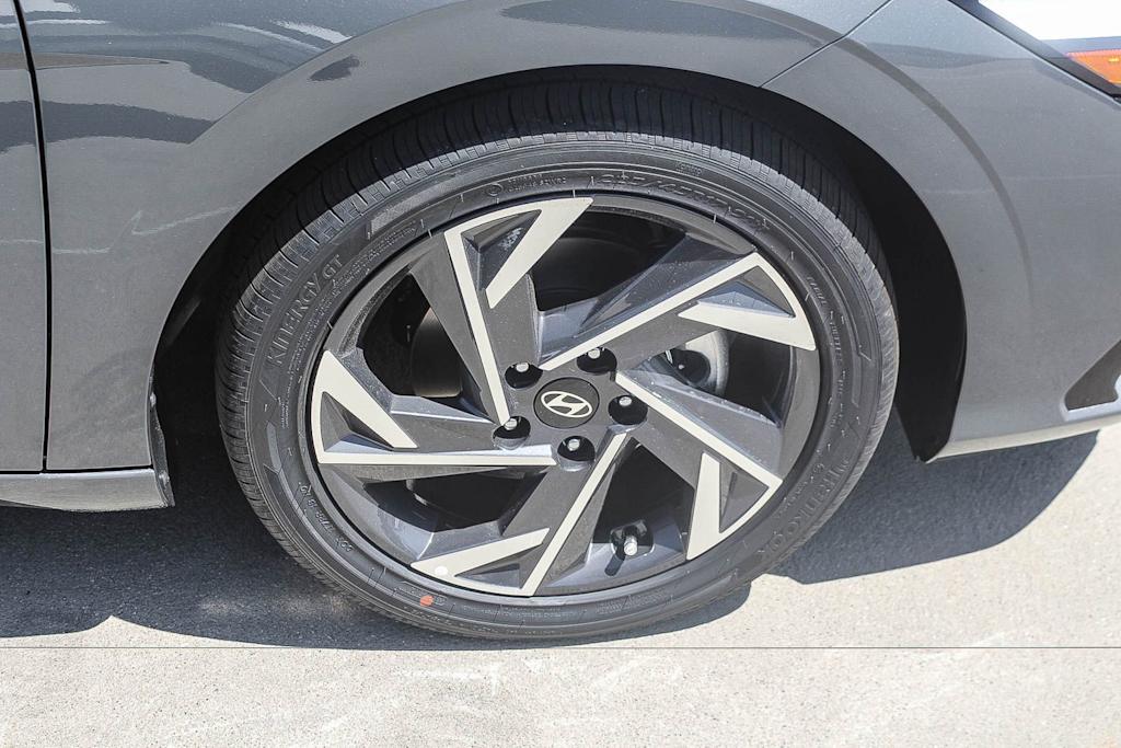 Thumbnail: 2026 Hyundai Elantra - 19