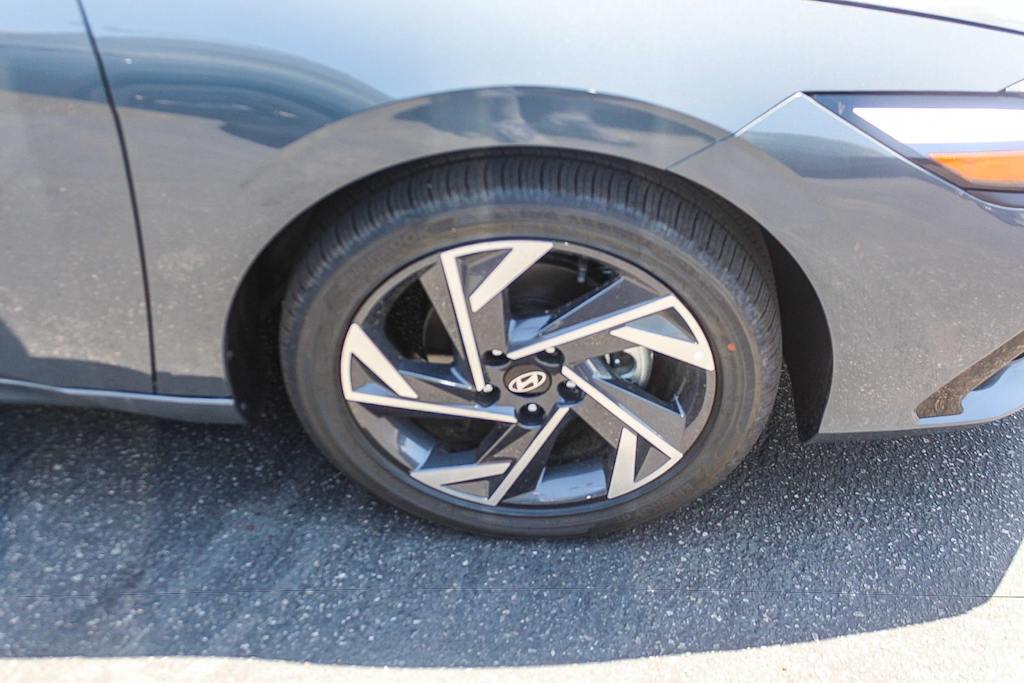 Thumbnail: 2026 Hyundai Elantra - 20
