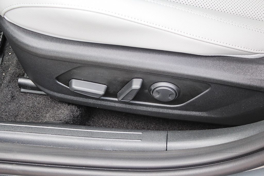 Thumbnail: 2026 Hyundai Elantra - 27