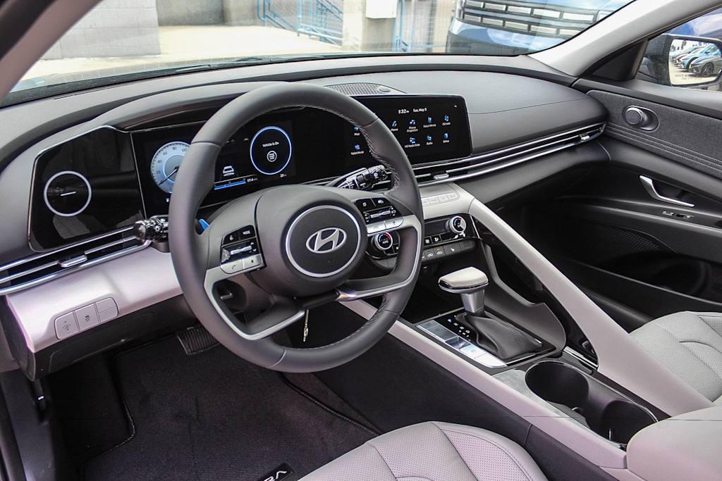Thumbnail: 2026 Hyundai Elantra - 25
