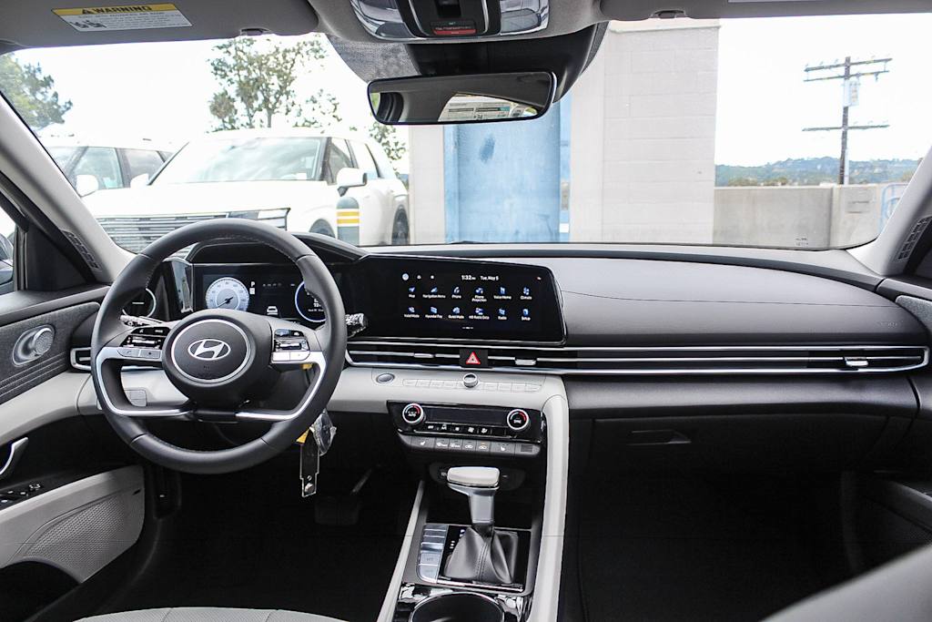 Thumbnail: 2026 Hyundai Elantra - 2