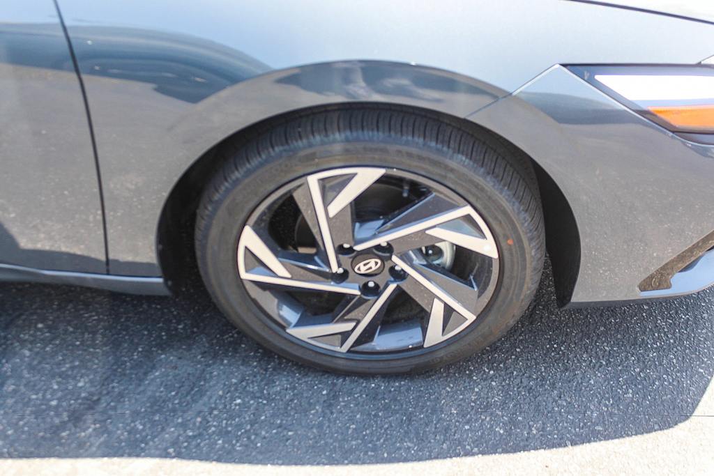 Thumbnail: 2026 Hyundai Elantra - 20