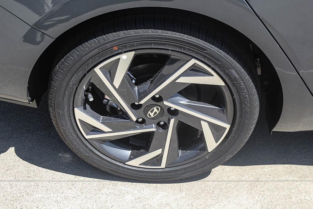 Thumbnail: 2026 Hyundai Elantra - 6