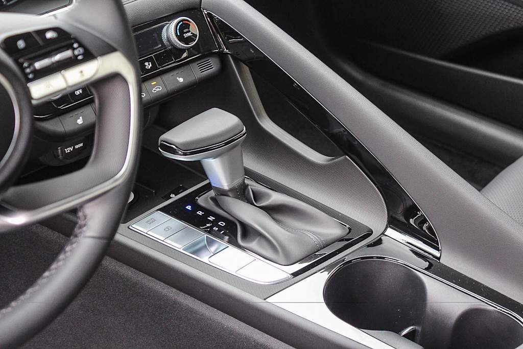 Thumbnail: 2026 Hyundai Elantra - 14