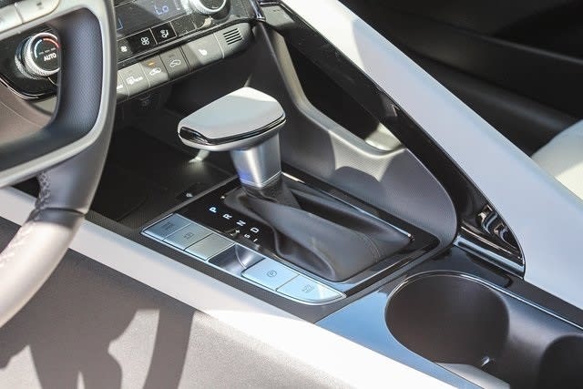 Thumbnail: 2025 Hyundai Elantra - 14