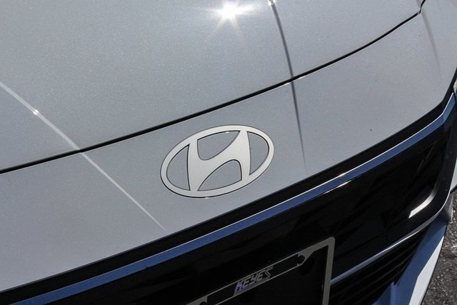 Thumbnail: 2025 Hyundai Elantra - 21