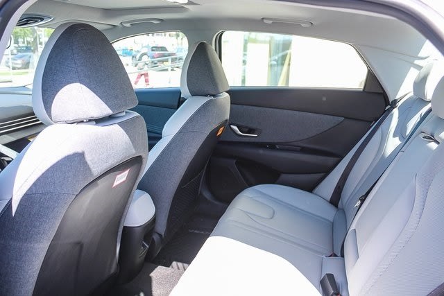 Thumbnail: 2025 Hyundai Elantra - 11